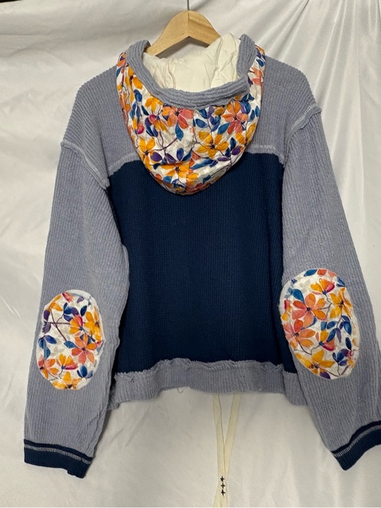 POL Patchwork Floral Hooded Jacket in Navy & Lavender size M - Picture 6 of 7